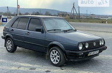 Хэтчбек Volkswagen Golf 1988 в Надворной