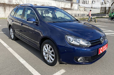 Універсал Volkswagen Golf 2012 в Києві