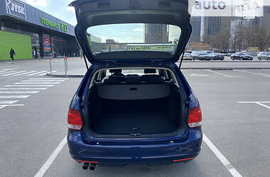 Универсал Volkswagen Golf 2012 в Киеве