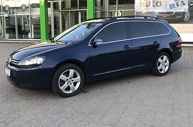 Универсал Volkswagen Golf 2010 в Луцке