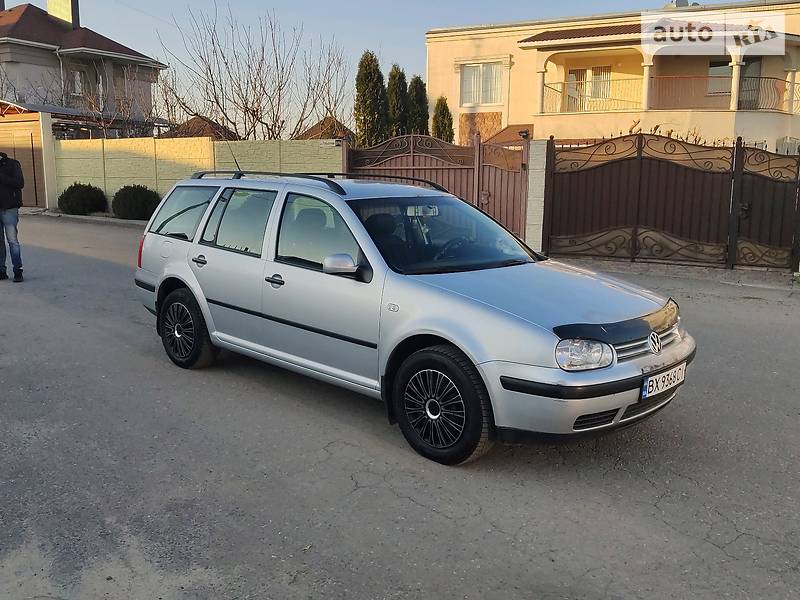 Универсал Volkswagen Golf 2002 в Хмельницком