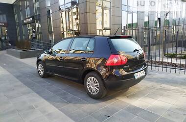 Хетчбек Volkswagen Golf 2007 в Рівному