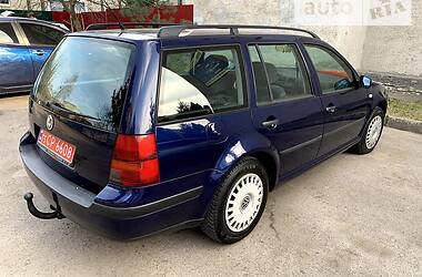 Универсал Volkswagen Golf 2000 в Виннице