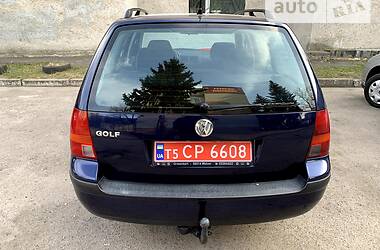 Універсал Volkswagen Golf 2000 в Вінниці