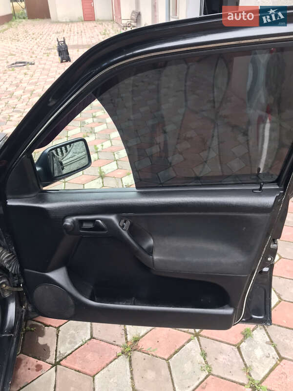 Универсал Volkswagen Golf 1999 в Глыбокой