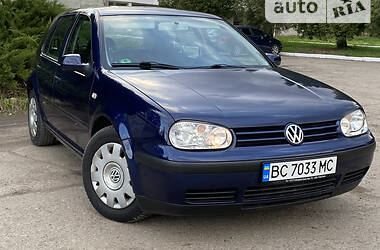 Хэтчбек Volkswagen Golf 2001 в Дрогобыче