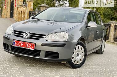 Хетчбек Volkswagen Golf 2005 в Трускавці