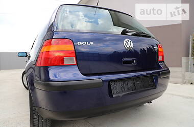 Хэтчбек Volkswagen Golf 2002 в Дрогобыче