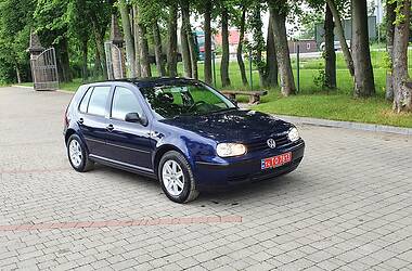 Хэтчбек Volkswagen Golf 2003 в Стрые