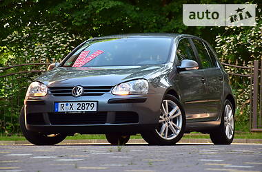 Хетчбек Volkswagen Golf 2006 в Дрогобичі