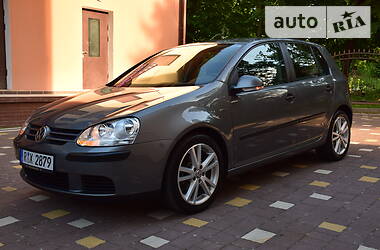 Хетчбек Volkswagen Golf 2006 в Дрогобичі