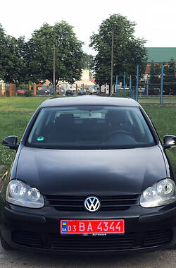 Хэтчбек Volkswagen Golf 2004 в 
