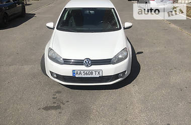 Хэтчбек Volkswagen Golf 2012 в Киеве