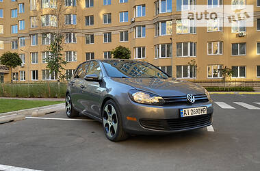 Хетчбек Volkswagen Golf 2013 в Києві