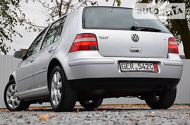 Хэтчбек Volkswagen Golf 2004 в Дрогобыче