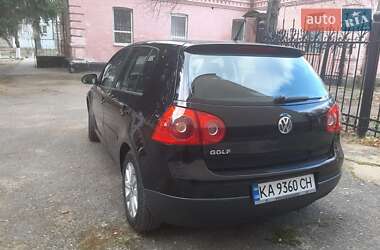 Хэтчбек Volkswagen Golf 2006 в Ананьеве