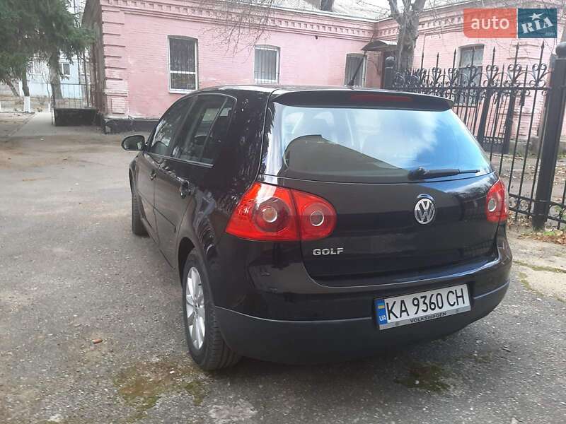 Хэтчбек Volkswagen Golf 2006 в Ананьеве фото 10 Хэтчбек Volkswagen Golf 2006 в Ананьеве