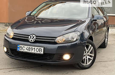 Универсал Volkswagen Golf 2010 в 