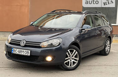 Универсал Volkswagen Golf 2010 в 