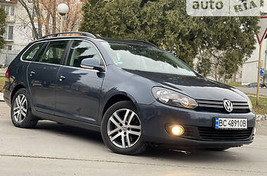 Универсал Volkswagen Golf 2010 в 