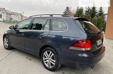 Универсал Volkswagen Golf 2010 в 