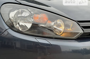 Универсал Volkswagen Golf 2010 в 