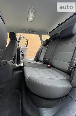 Универсал Volkswagen Golf 2010 в 