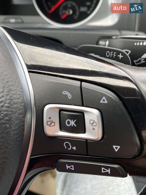 Універсал Volkswagen Golf 2017 в Нововолинську