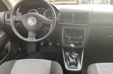 Универсал Volkswagen Golf 2003 в Сарнах