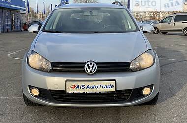 Універсал Volkswagen Golf 2010 в 