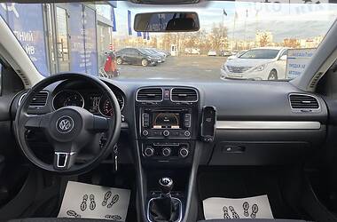 Універсал Volkswagen Golf 2010 в 