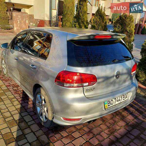 Хетчбек Volkswagen Golf 2012 в Тернополі
