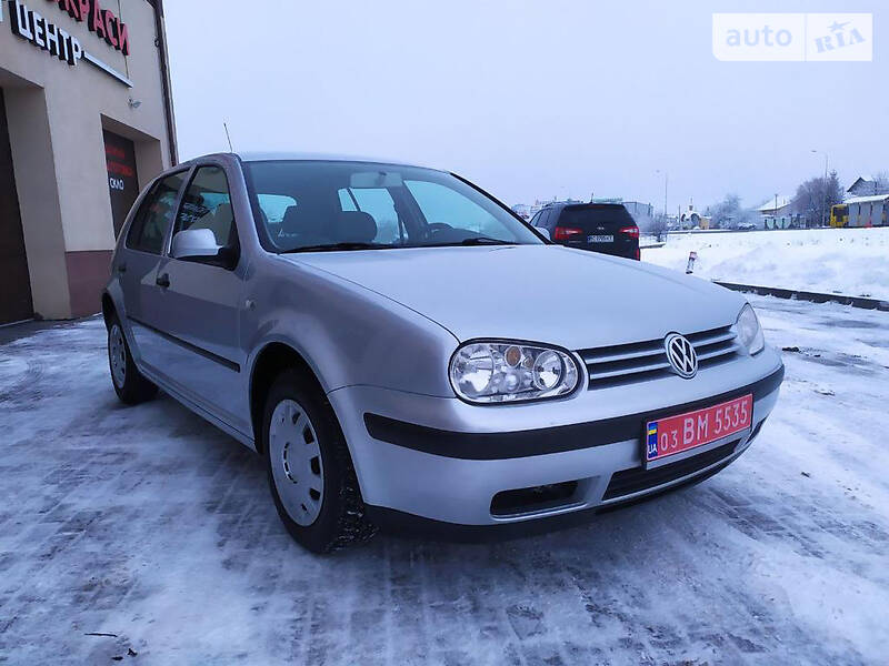 Хэтчбек Volkswagen Golf 2000 в Львове