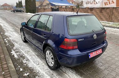 Хэтчбек Volkswagen Golf 2000 в Луцке