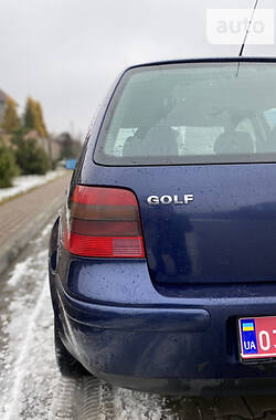 Хэтчбек Volkswagen Golf 2000 в Луцке