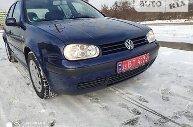 Хэтчбек Volkswagen Golf 2002 в Львове