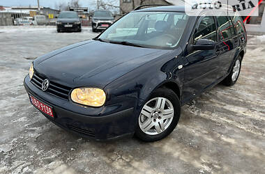 Універсал Volkswagen Golf 2001 в Тернополі