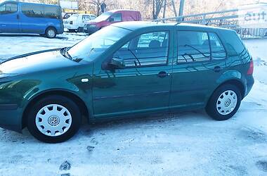 Хэтчбек Volkswagen Golf 2002 в Львове