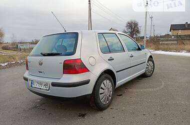 Хэтчбек Volkswagen Golf 2000 в Киеве