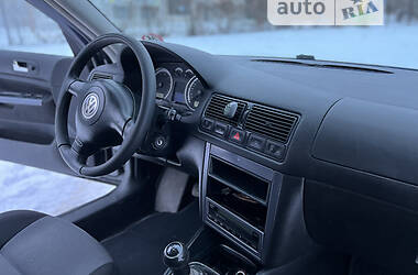 Универсал Volkswagen Golf 2004 в Лубнах