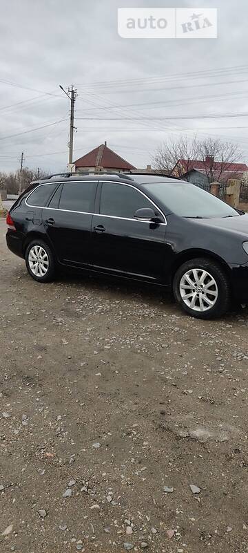 Універсал Volkswagen Golf 2010 в Кременці