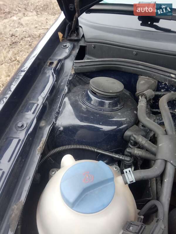 Універсал Volkswagen Golf 2003 в Бару