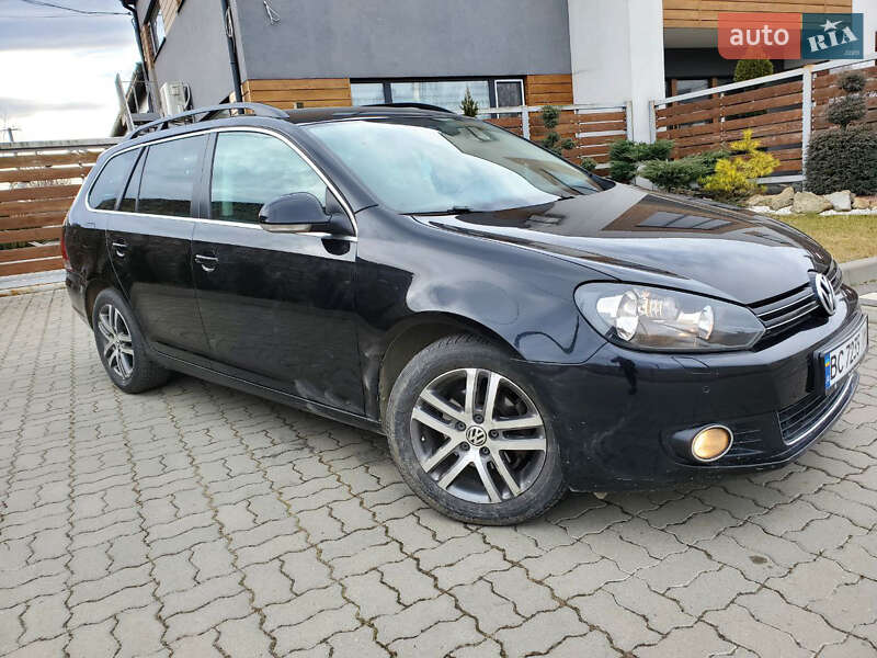 Универсал Volkswagen Golf 2012 в Стрые