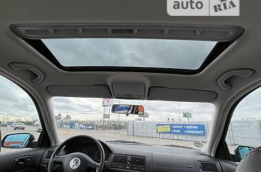 Универсал Volkswagen Golf 2001 в 
