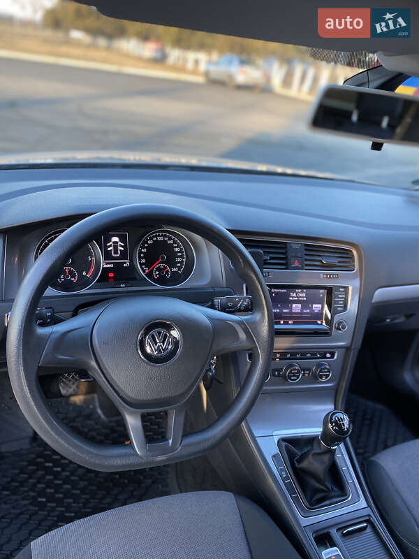 Универсал Volkswagen Golf 2014 в Измаиле