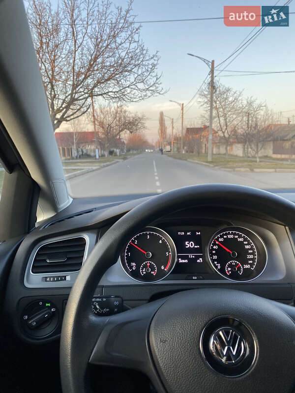 Универсал Volkswagen Golf 2014 в Измаиле
