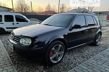 Хэтчбек Volkswagen Golf 1998 в 