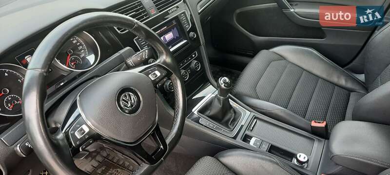 Універсал Volkswagen Golf 2014 в Володимирці