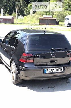 Хэтчбек Volkswagen Golf 1998 в 