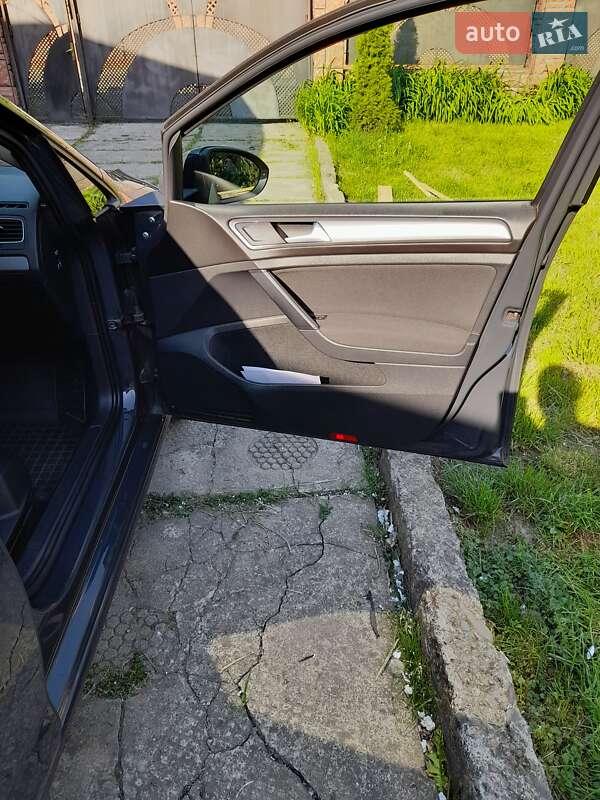 Универсал Volkswagen Golf 2016 в Мукачево